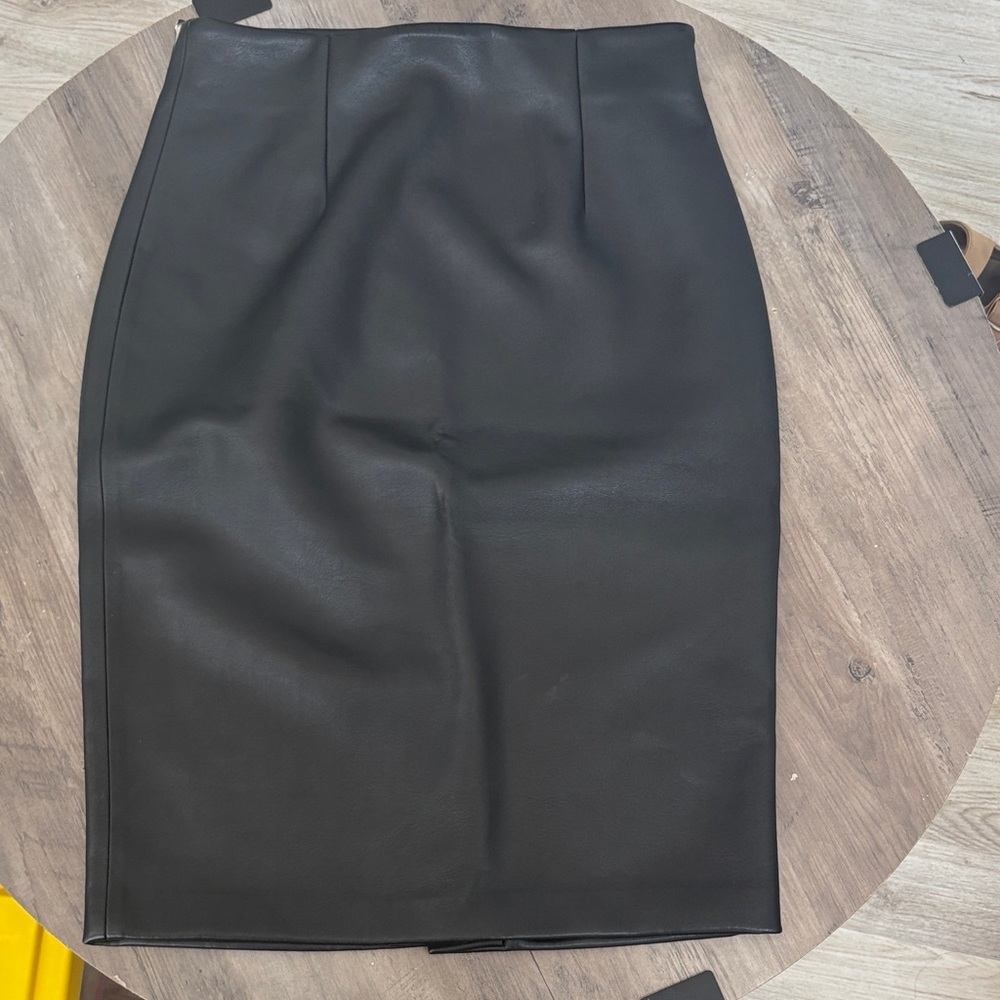Marciano Black Faux Leather Pencil Skirt